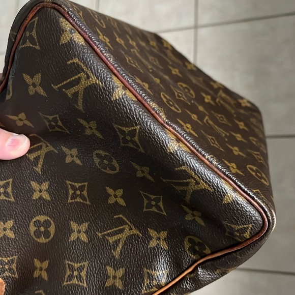 Louis Vuitton Monogram Handbag - Picture 15 of 16